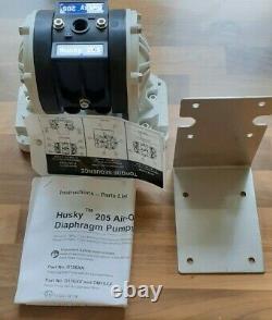 1/4 Graco Husky 205 Air Diaphragm Pump (Polypropylene/Santoprene) D12096