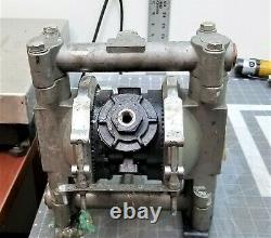 D54331 Graco Husky 716 Metal Air-Operated Double Diaphragm Pump B10S5